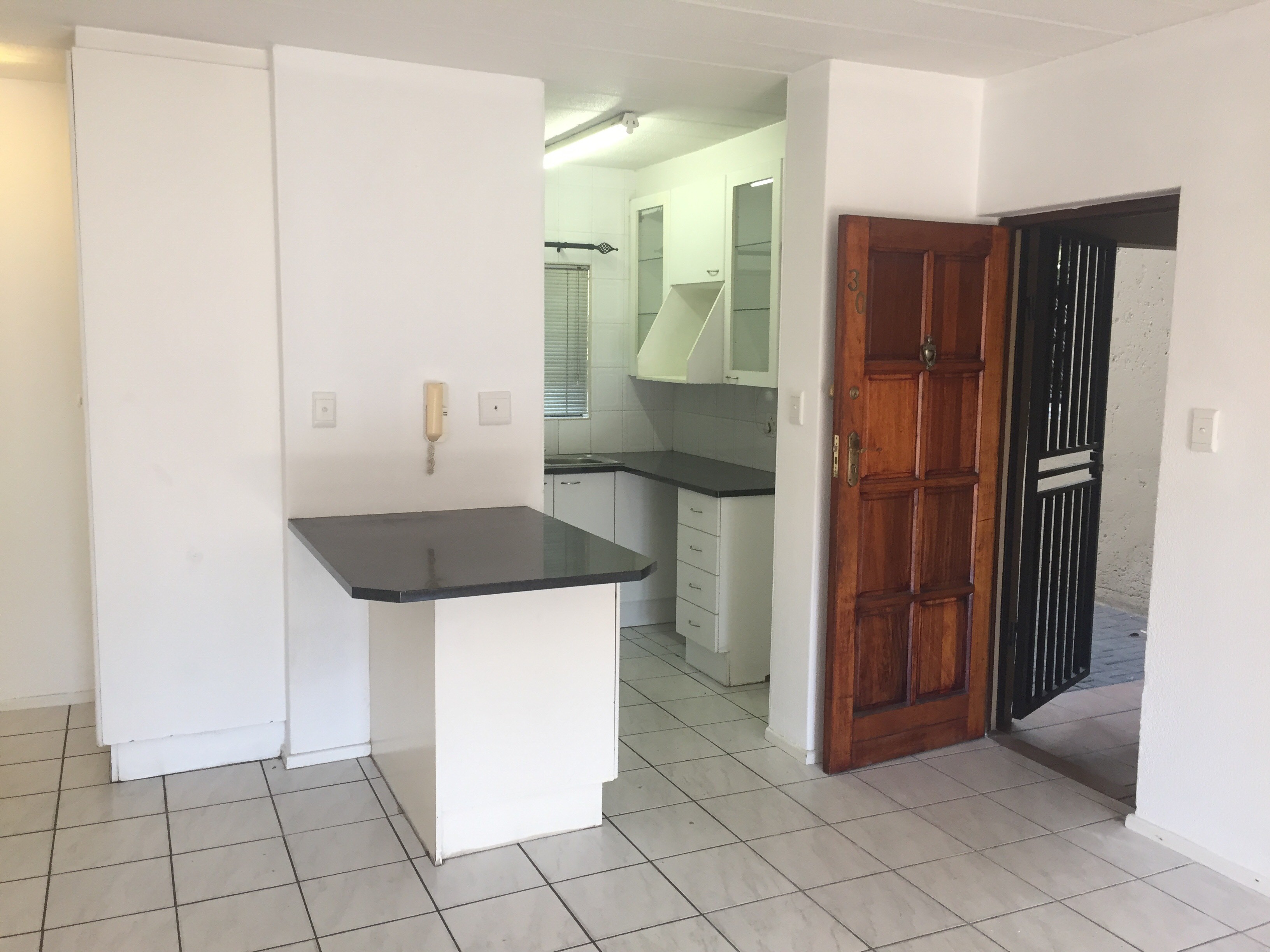 Townhouse To Let in Morningside IOL Property